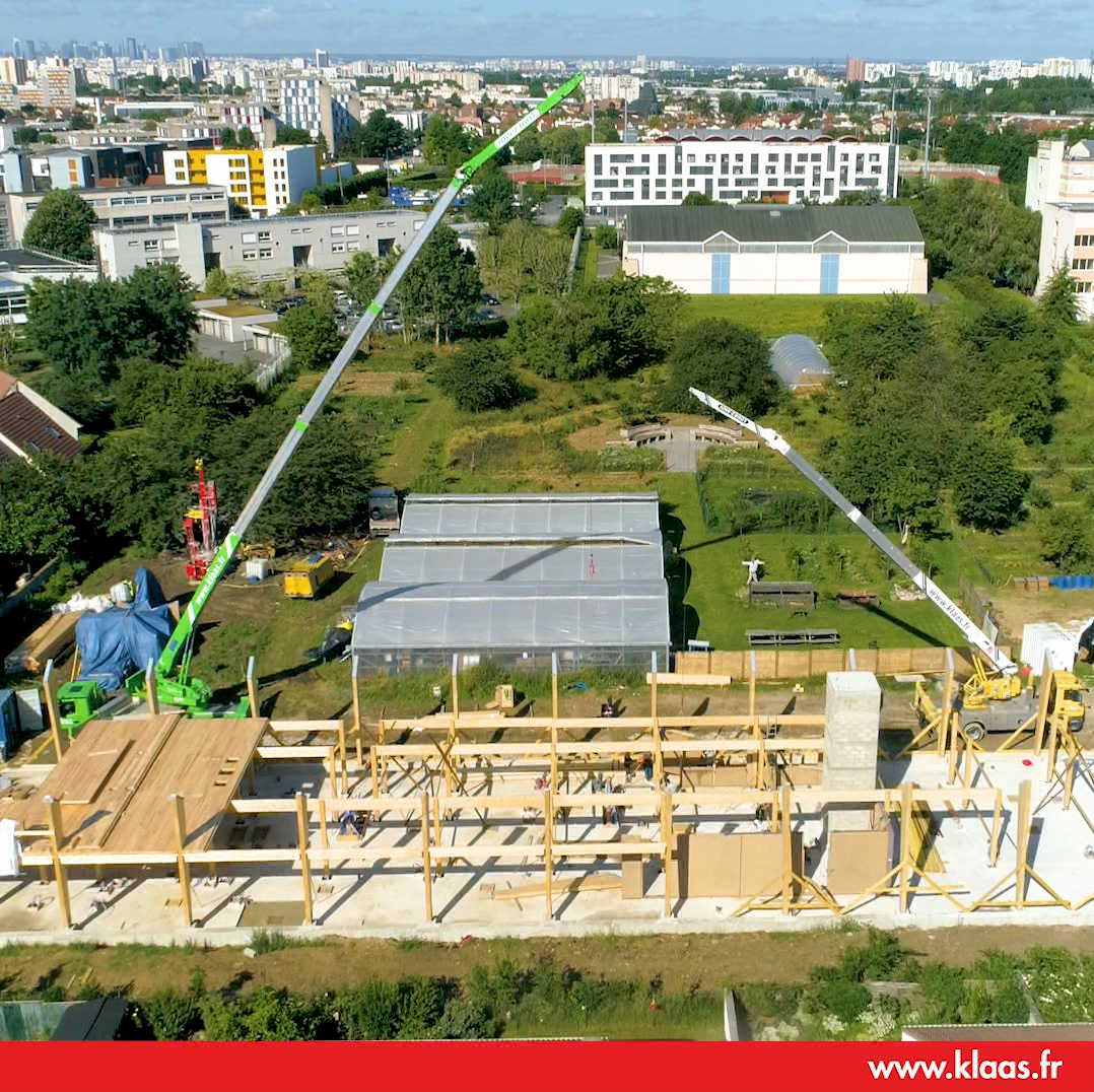 grue sur camion location charpentier construction ossature bois