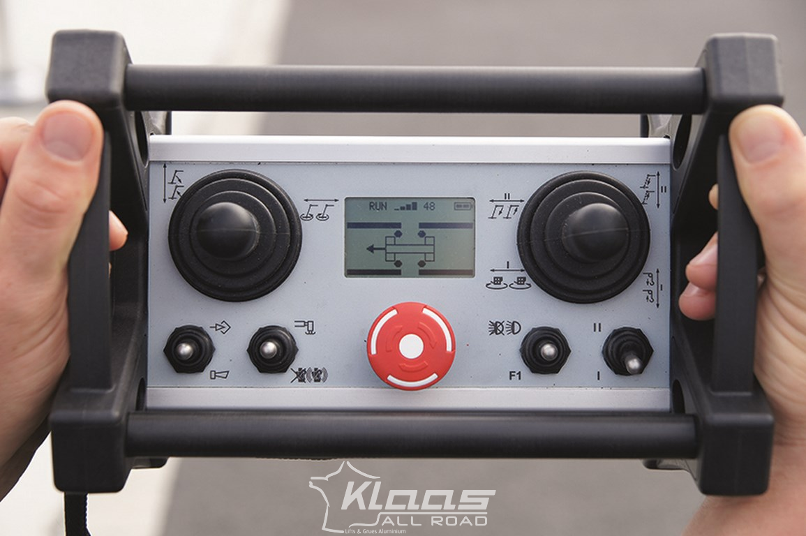 grue de chantier telecommandee